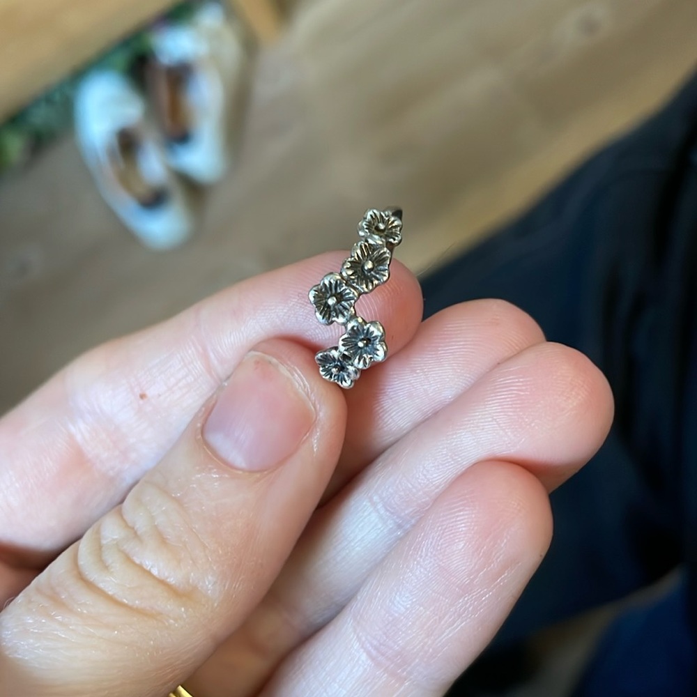 Sterling Silver floral ring